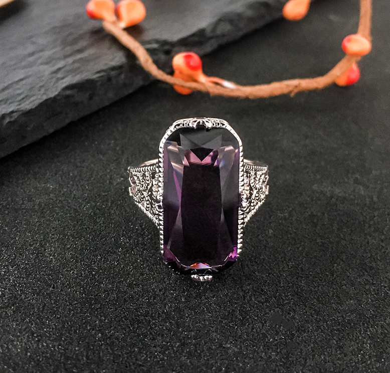 Sterling Silver Amethyst Gemstone Ring