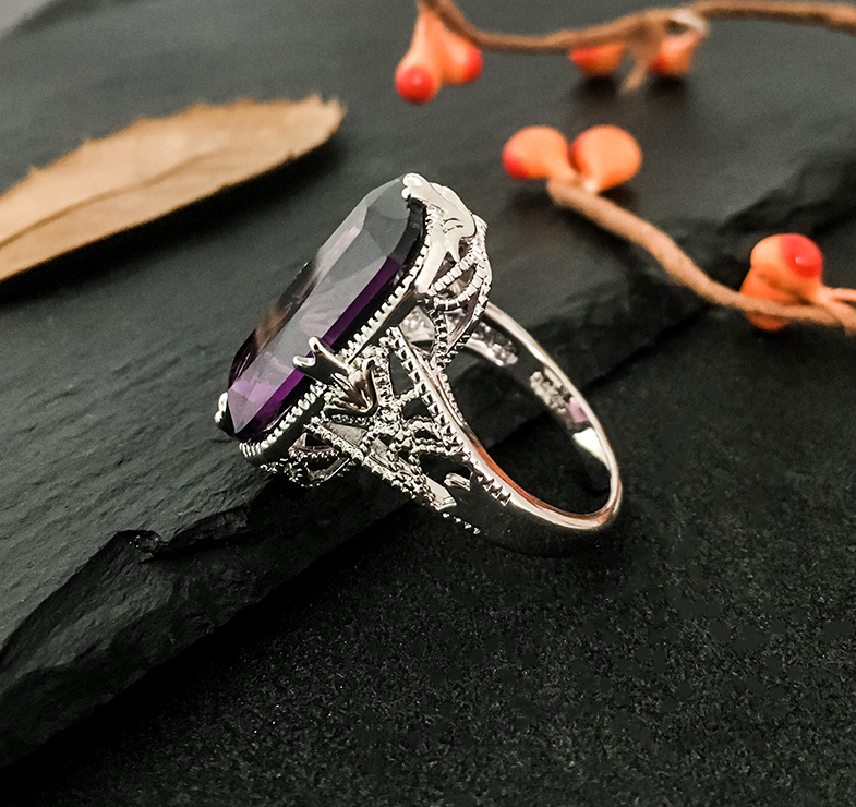 Sterling Silver Amethyst Gemstone Ring